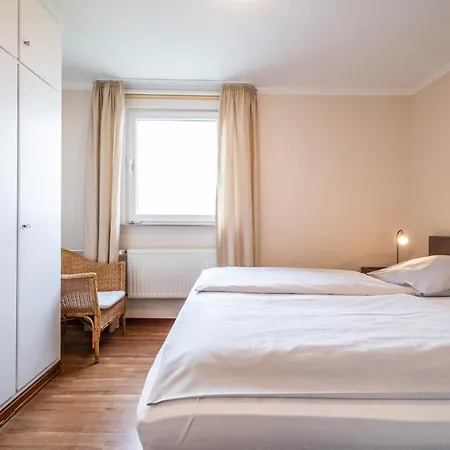 Hochhaus Seeblick 42 Apartment *